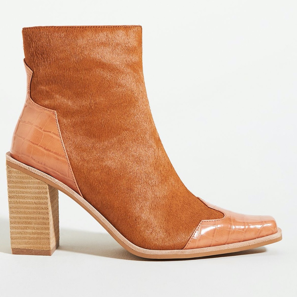 Jeffrey Campbell Heeled Western Boots NWT Size 7.5 Peach Calf Hair
